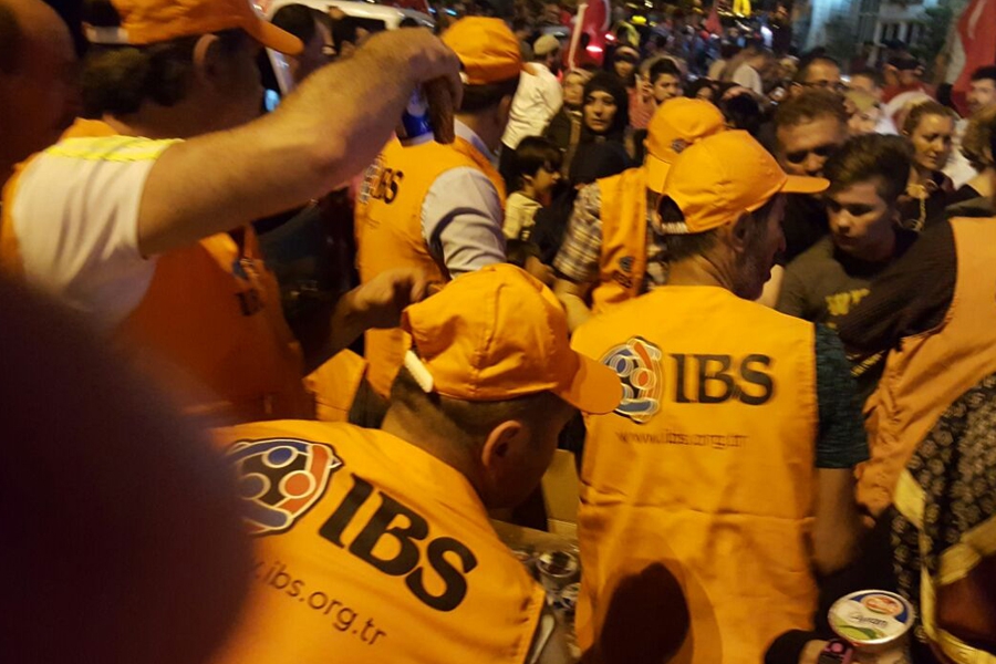 15 Temmuz Şehit ve Gazilerimize Saygıyla...
